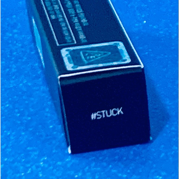 3CE “STUCK” holographic glitter eye makeup 🌈 1 pc - Picture 10 of 12